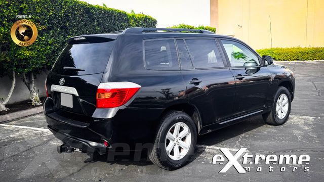 2010 Toyota Highlander Base
