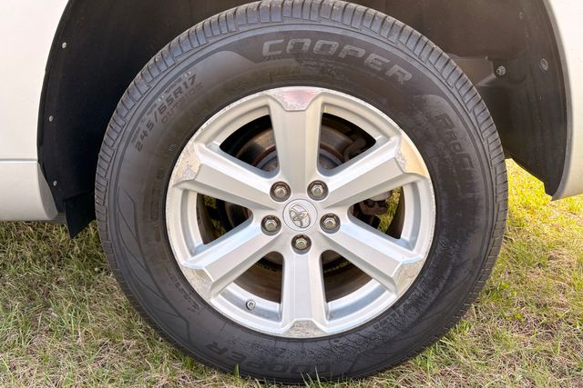 2010 Toyota Highlander SE AWD | Roscoe, IL | Autoland Outlets