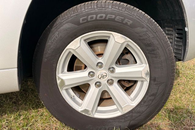 2010 Toyota Highlander SE AWD | Roscoe, IL | Autoland Outlets