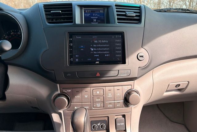 2010 Toyota Highlander SE AWD | Roscoe, IL | Autoland Outlets 2010 Toyota Highlander SE AWD | Roscoe, IL | Autoland Outlets