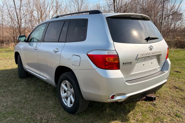 2010 Toyota Highlander SE AWD | Roscoe, IL | Autoland Outlets