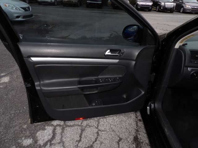 2010 Volkswagen Jetta Limited Edition PZEV | Dalton, GA | Paniagua Auto Mall 2010 Volkswagen Jetta Limited Edition PZEV | Dalton, GA | Paniagua Auto Mall