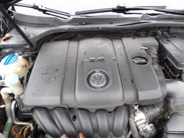 2010 Volkswagen Jetta Limited Edition PZEV | Dalton, GA | Paniagua Auto Mall 2010 Volkswagen Jetta Limited Edition PZEV | Dalton, GA | Paniagua Auto Mall