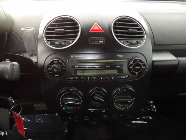 2010 Volkswagen New Beetle Convertible Base | Dalton, GA | Paniagua Auto Mall 