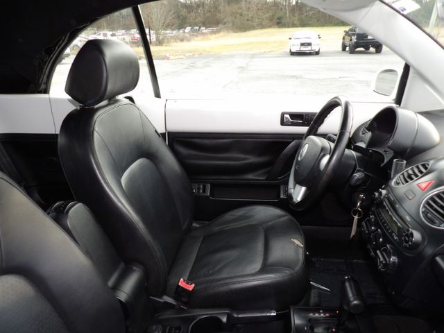 2010 Volkswagen New Beetle Convertible Base | Dalton, GA | Paniagua Auto Mall 2010 Volkswagen New Beetle Convertible Base | Dalton, GA | Paniagua Auto Mall