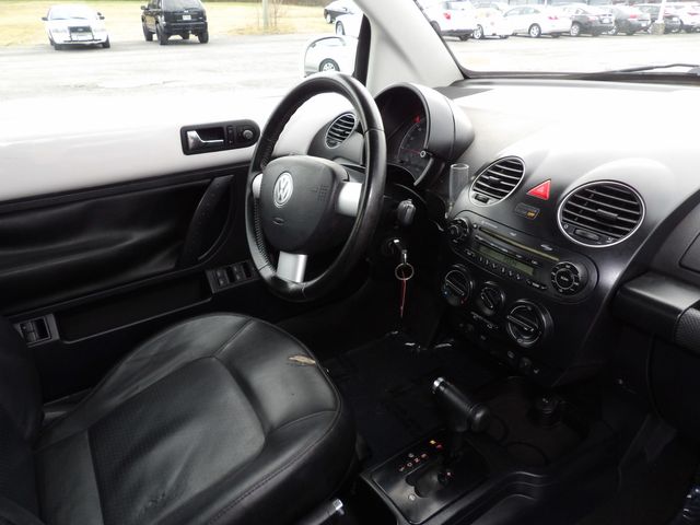 2010 Volkswagen New Beetle Convertible Base | Dalton, GA | Paniagua Auto Mall 