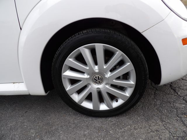 2010 Volkswagen New Beetle Convertible Base | Dalton, GA | Paniagua Auto Mall 2010 Volkswagen New Beetle Convertible Base | Dalton, GA | Paniagua Auto Mall