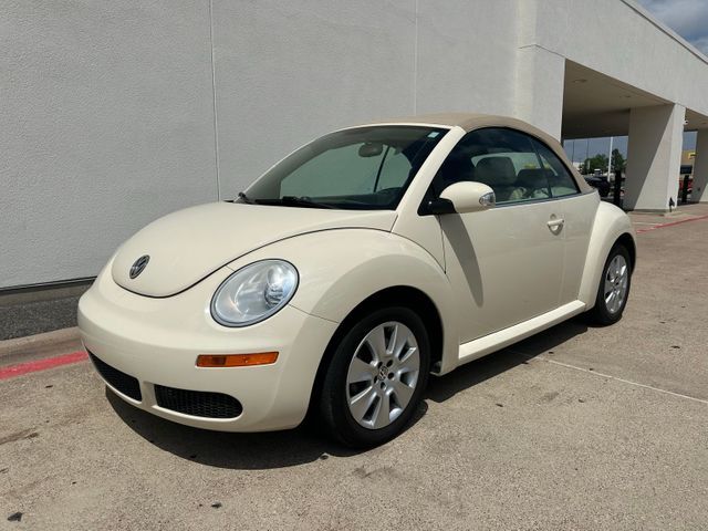 2010 Volkswagen New Beetle Convertible 2.5L Black Tie Edition
