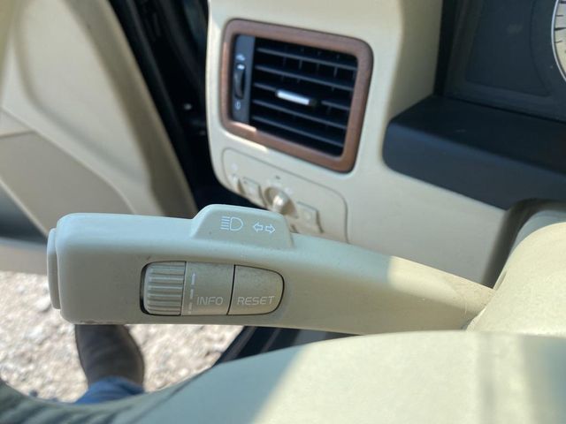 2010 Volvo XC70 3.2L | Maryland Heights, MO | Continental Auto Sales 2010 Volvo XC70 3.2L | Maryland Heights, MO | Continental Auto Sales