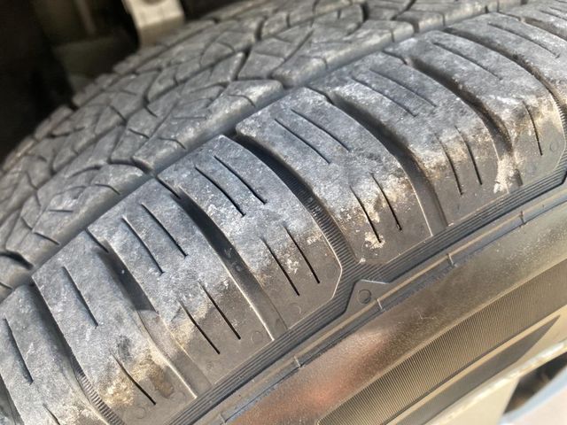 2010 Volvo XC70 3.2L | Maryland Heights, MO | Continental Auto Sales 2010 Volvo XC70 3.2L | Maryland Heights, MO | Continental Auto Sales