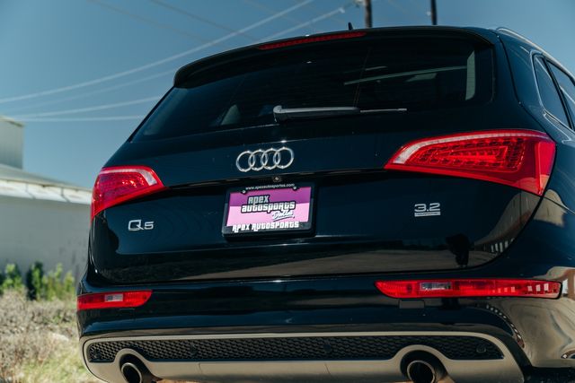 2011 Audi Q5 3.2 quattro Premium Plus | Addison, TX | Apex Auto Sports 2011 Audi Q5 3.2 quattro Premium Plus | Addison, TX | Apex Auto Sports