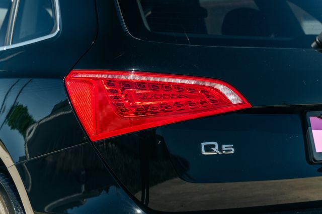 2011 Audi Q5 3.2 quattro Premium Plus | Addison, TX | Apex Auto Sports