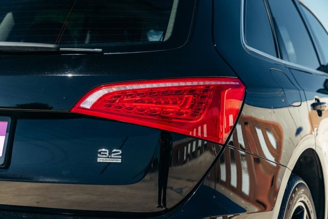 2011 Audi Q5 3.2 quattro Premium Plus | Addison, TX | Apex Auto Sports 2011 Audi Q5 3.2 quattro Premium Plus | Addison, TX | Apex Auto Sports
