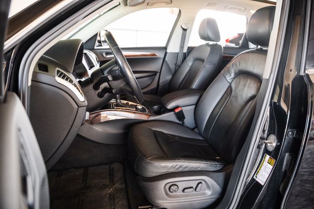 2011 Audi Q5 3.2 quattro Premium Plus | Addison, TX | Apex Auto Sports 2011 Audi Q5 3.2 quattro Premium Plus | Addison, TX | Apex Auto Sports