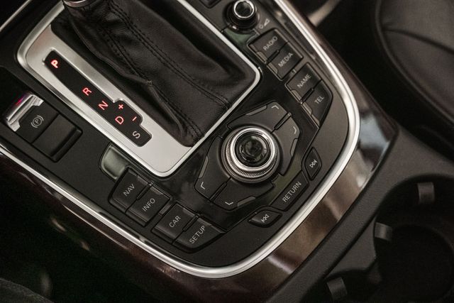 2011 Audi Q5 3.2 quattro Premium Plus | Addison, TX | Apex Auto Sports