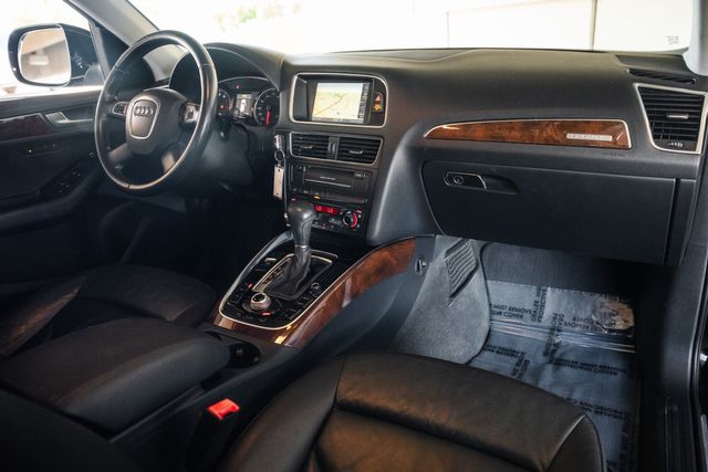 2011 Audi Q5 3.2 quattro Premium Plus | Addison, TX | Apex Auto Sports 2011 Audi Q5 3.2 quattro Premium Plus | Addison, TX | Apex Auto Sports