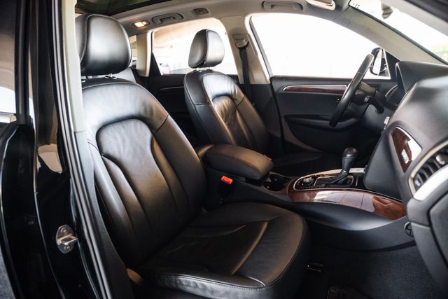 2011 Audi Q5 3.2 quattro Premium Plus | Addison, TX | Apex Auto Sports