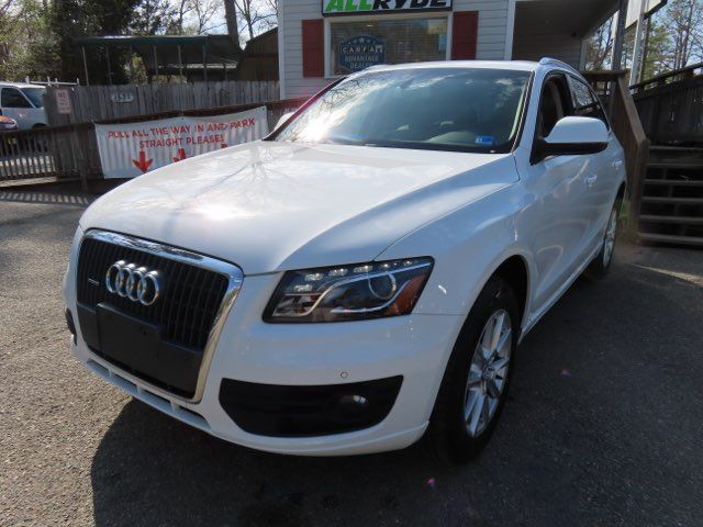 2011 Audi Q5 2.0T quattro Premium Plus
