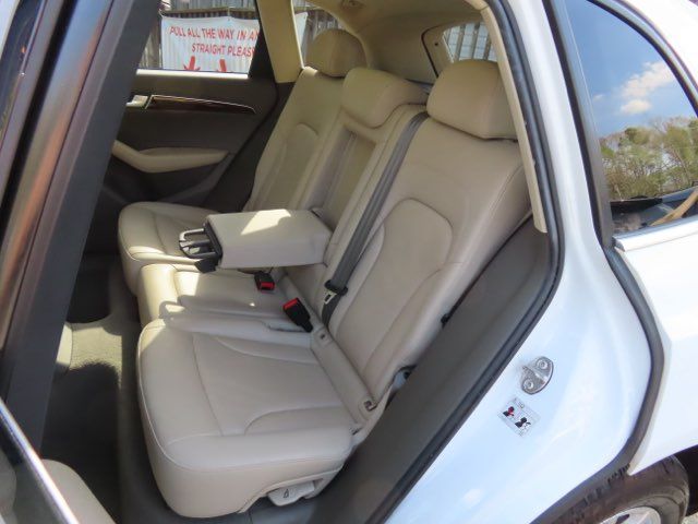 2011 Audi Q5 2.0T quattro Premium Plus