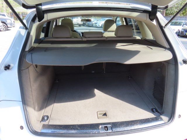 2011 Audi Q5 2.0T quattro Premium Plus