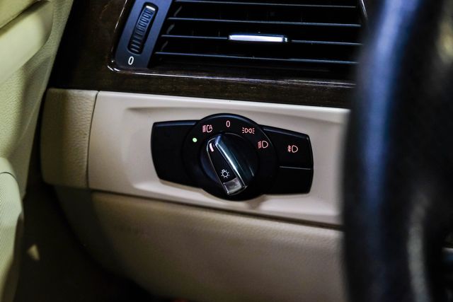 2011 BMW 335i Convertible M SPORT PKG Premium Pkg NAV 18" Wheels | Dallas, TX | East Dallas Diesel 2011 BMW 335i Convertible M SPORT PKG Premium Pkg NAV 18" Wheels | Dallas, TX | East Dallas Diesel