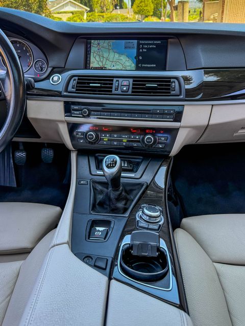 2011 BMW 5 Series 535i - 6spd MANUAL - | Agoura Hills, CA | SoCal Auto Group 2011 BMW 5 Series 535i - 6spd MANUAL - | Agoura Hills, CA | SoCal Auto Group