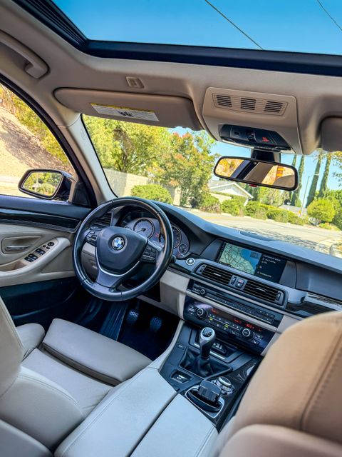 2011 BMW 5 Series 535i - 6spd MANUAL - | Agoura Hills, CA | SoCal Auto Group 2011 BMW 5 Series 535i - 6spd MANUAL - | Agoura Hills, CA | SoCal Auto Group
