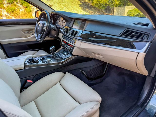 2011 BMW 5 Series 535i - 6spd MANUAL - | Agoura Hills, CA | SoCal Auto Group 2011 BMW 5 Series 535i - 6spd MANUAL - | Agoura Hills, CA | SoCal Auto Group
