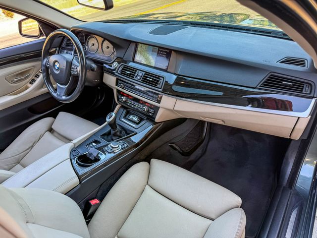 2011 BMW 5 Series 535i - 6spd MANUAL - | Agoura Hills, CA | SoCal Auto Group 2011 BMW 5 Series 535i - 6spd MANUAL - | Agoura Hills, CA | SoCal Auto Group