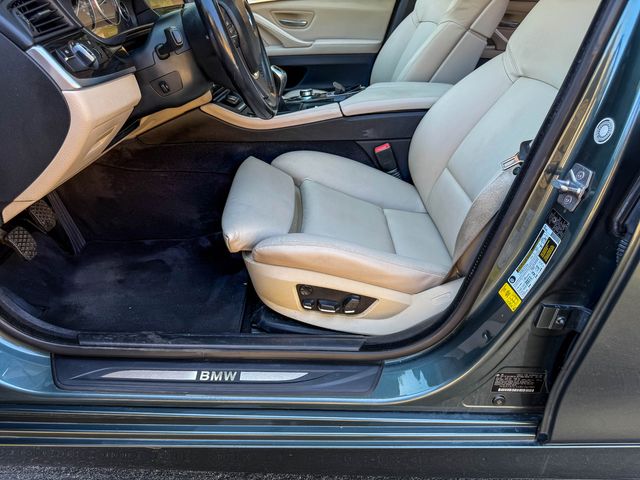 2011 BMW 5 Series 535i - 6spd MANUAL - | Agoura Hills, CA | SoCal Auto Group 2011 BMW 5 Series 535i - 6spd MANUAL - | Agoura Hills, CA | SoCal Auto Group