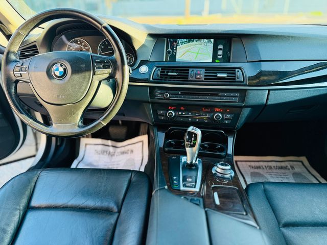 2011 BMW 5 Series 535i xDrive 2011 BMW 5 Series 535i xDrive