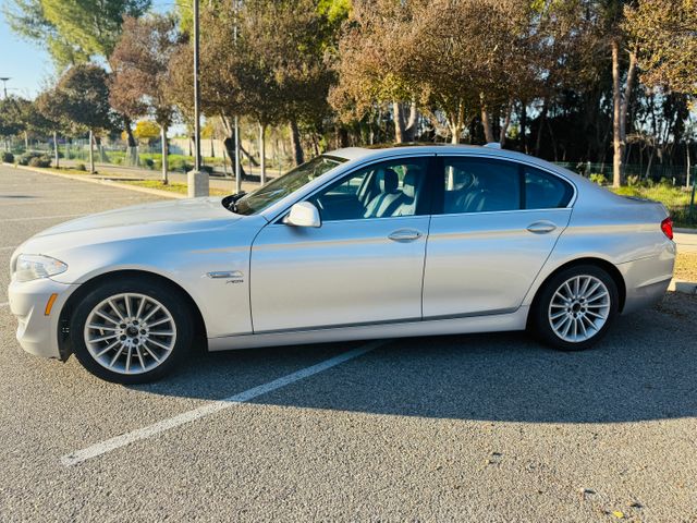 2011 BMW 5 Series 535i xDrive 2011 BMW 5 Series 535i xDrive