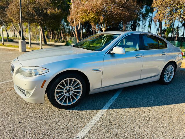 2011 BMW 5 Series 535i xDrive 2011 BMW 5 Series 535i xDrive