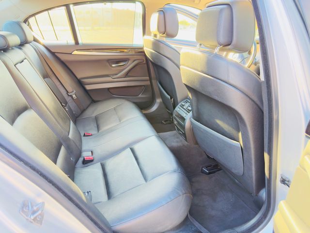 2011 BMW 5 Series 535i xDrive 2011 BMW 5 Series 535i xDrive