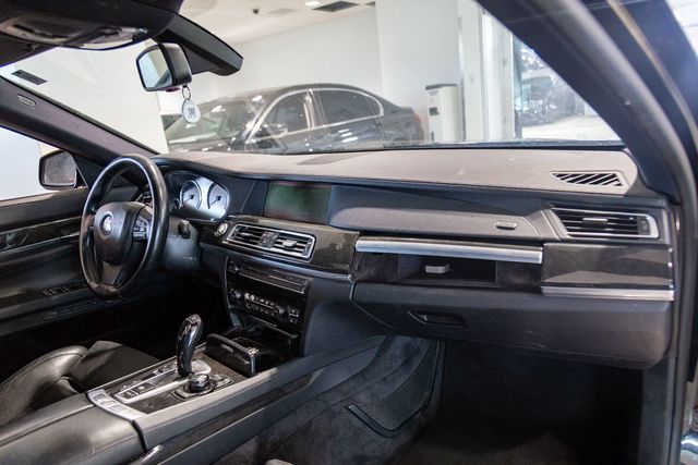 2011 BMW 750i  M-Sport