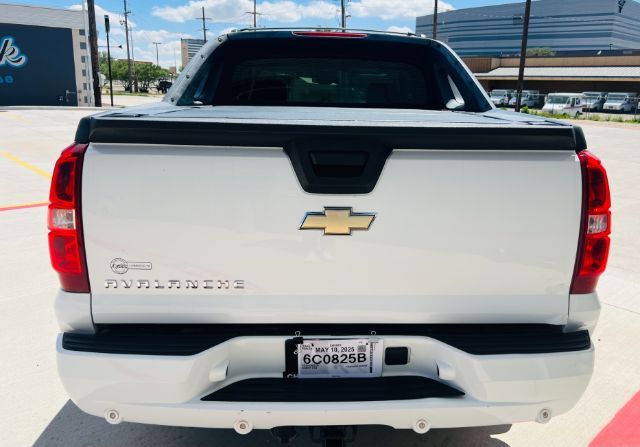 2011 Chevrolet Avalanche 1500 LT1 | Lubbock, TX | Chaparral Motors - Lubbock 2011 Chevrolet Avalanche 1500 LT1 | Lubbock, TX | Chaparral Motors - Lubbock