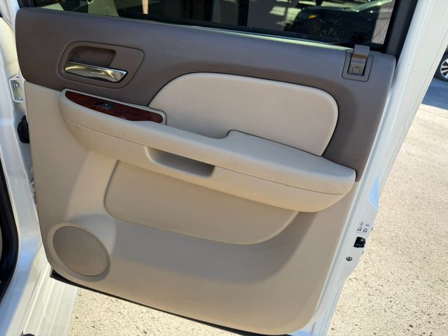 2011 Chevrolet Avalanche LTZ | Nashville, TN | Auto Mart Used Cars Inc.