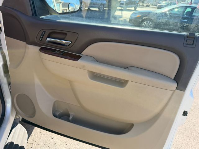 2011 Chevrolet Avalanche LTZ | Nashville, TN | Auto Mart Used Cars Inc.