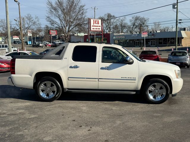 2011 Chevrolet Avalanche LTZ | Nashville, TN | Auto Mart Used Cars Inc. 2011 Chevrolet Avalanche LTZ | Nashville, TN | Auto Mart Used Cars Inc.