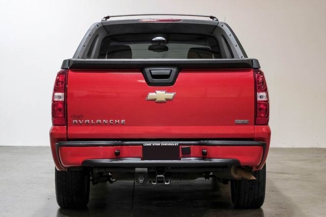 2011 Chevrolet Avalanche LS