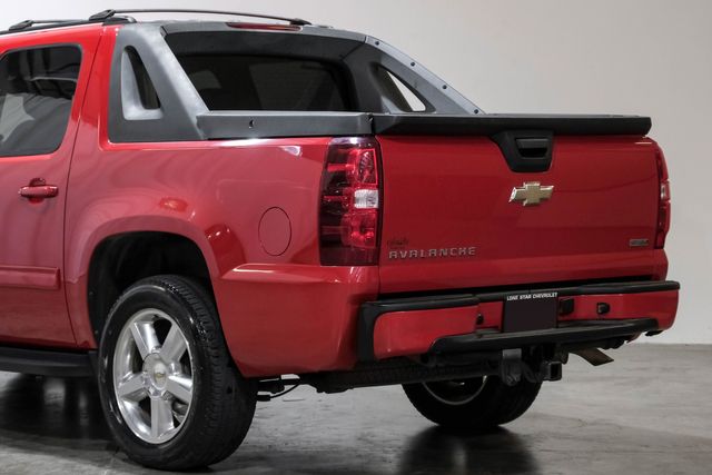 2011 Chevrolet Avalanche LS