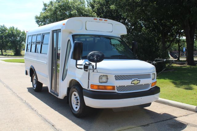 2011 Chevrolet Express 3500 10 Passenger Kinder Care School Bus | Irving, Texas | Lonestar Automart Inc. 2011 Chevrolet Express 3500 10 Passenger Kinder Care School Bus | Irving, Texas | Lonestar Automart Inc.