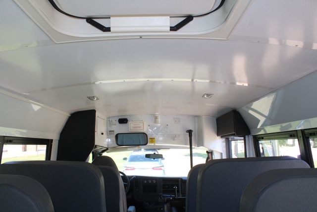 2011 Chevrolet Express 3500 10 Passenger Kinder Care School Bus | Irving, Texas | Lonestar Automart Inc. 2011 Chevrolet Express 3500 10 Passenger Kinder Care School Bus | Irving, Texas | Lonestar Automart Inc.