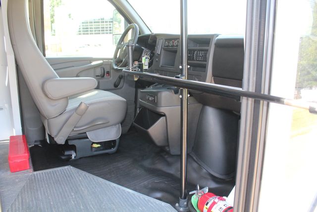 2011 Chevrolet Express 3500 10 Passenger Kinder Care School Bus | Irving, Texas | Lonestar Automart Inc. 2011 Chevrolet Express 3500 10 Passenger Kinder Care School Bus | Irving, Texas | Lonestar Automart Inc.