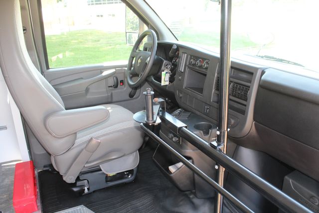 2011 Chevrolet Express 3500 10 Passenger Kinder Care School Bus | Irving, Texas | Lonestar Automart Inc. 2011 Chevrolet Express 3500 10 Passenger Kinder Care School Bus | Irving, Texas | Lonestar Automart Inc.