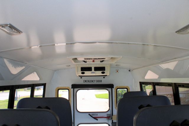 2011 Chevrolet Express 3500 10 Passenger Kinder Care School Bus | Irving, Texas | Lonestar Automart Inc. 2011 Chevrolet Express 3500 10 Passenger Kinder Care School Bus | Irving, Texas | Lonestar Automart Inc.