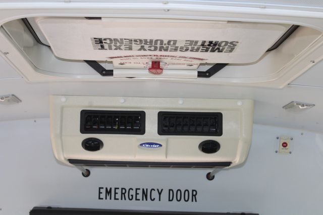 2011 Chevrolet Express 3500 10 Passenger Kinder Care School Bus | Irving, Texas | Lonestar Automart Inc. 2011 Chevrolet Express 3500 10 Passenger Kinder Care School Bus | Irving, Texas | Lonestar Automart Inc.