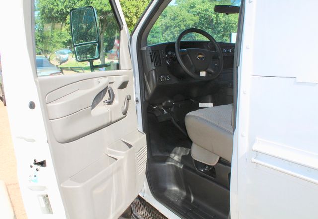 2011 Chevrolet Express 3500 10 Passenger Kinder Care School Bus | Irving, Texas | Lonestar Automart Inc. 2011 Chevrolet Express 3500 10 Passenger Kinder Care School Bus | Irving, Texas | Lonestar Automart Inc.