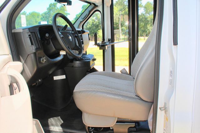 2011 Chevrolet Express 3500 10 Passenger Kinder Care School Bus | Irving, Texas | Lonestar Automart Inc. 2011 Chevrolet Express 3500 10 Passenger Kinder Care School Bus | Irving, Texas | Lonestar Automart Inc.