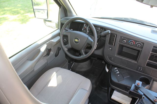 2011 Chevrolet Express 3500 10 Passenger Kinder Care School Bus | Irving, Texas | Lonestar Automart Inc. 2011 Chevrolet Express 3500 10 Passenger Kinder Care School Bus | Irving, Texas | Lonestar Automart Inc.